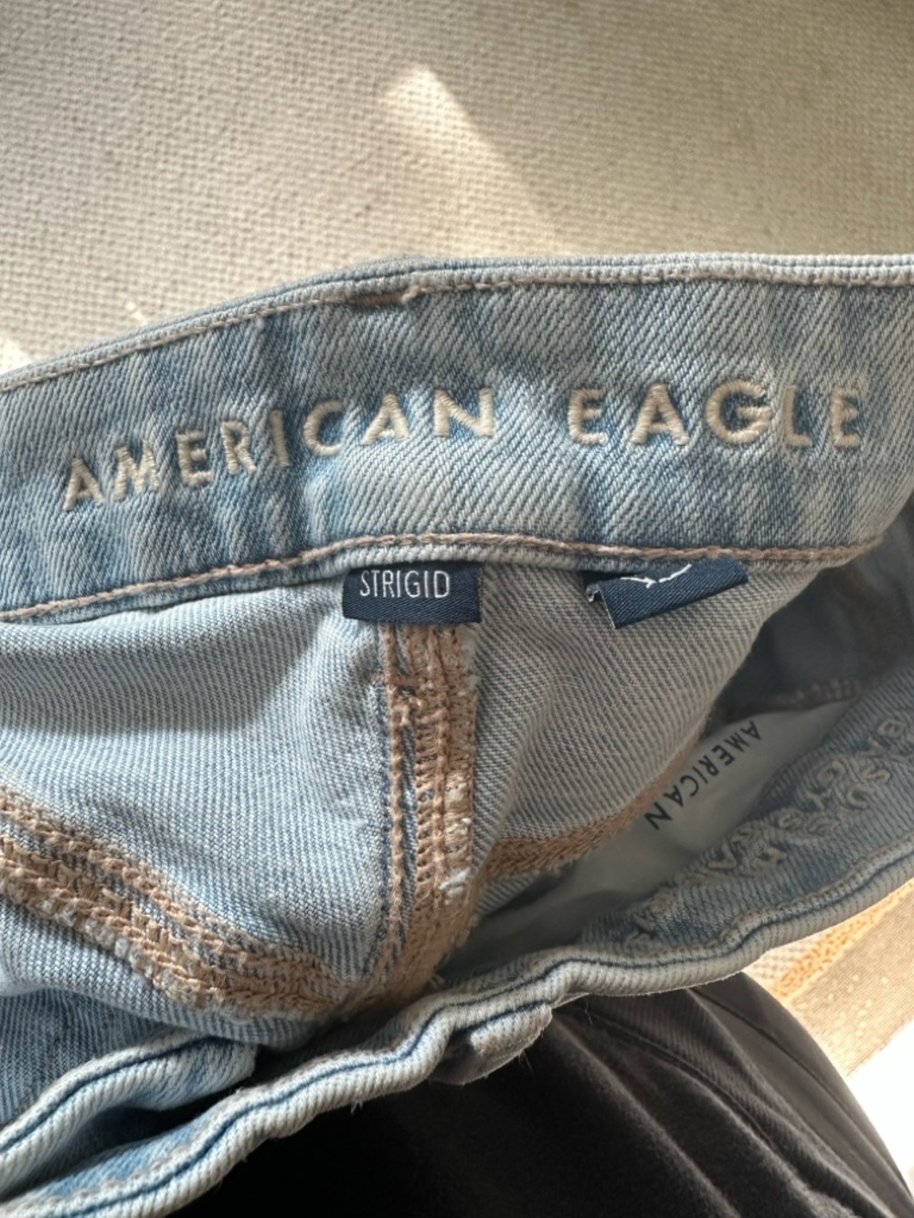 Curvy Super High-Rise Baggy Straight Strigid Long Jeans - American Eagle - Picture 3 of 6